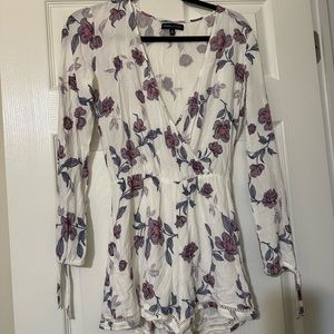 Kendall and Kylie Jenner Roper size small